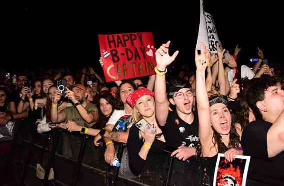 İstanbul'da unutulmaz bir gece yaşattı!